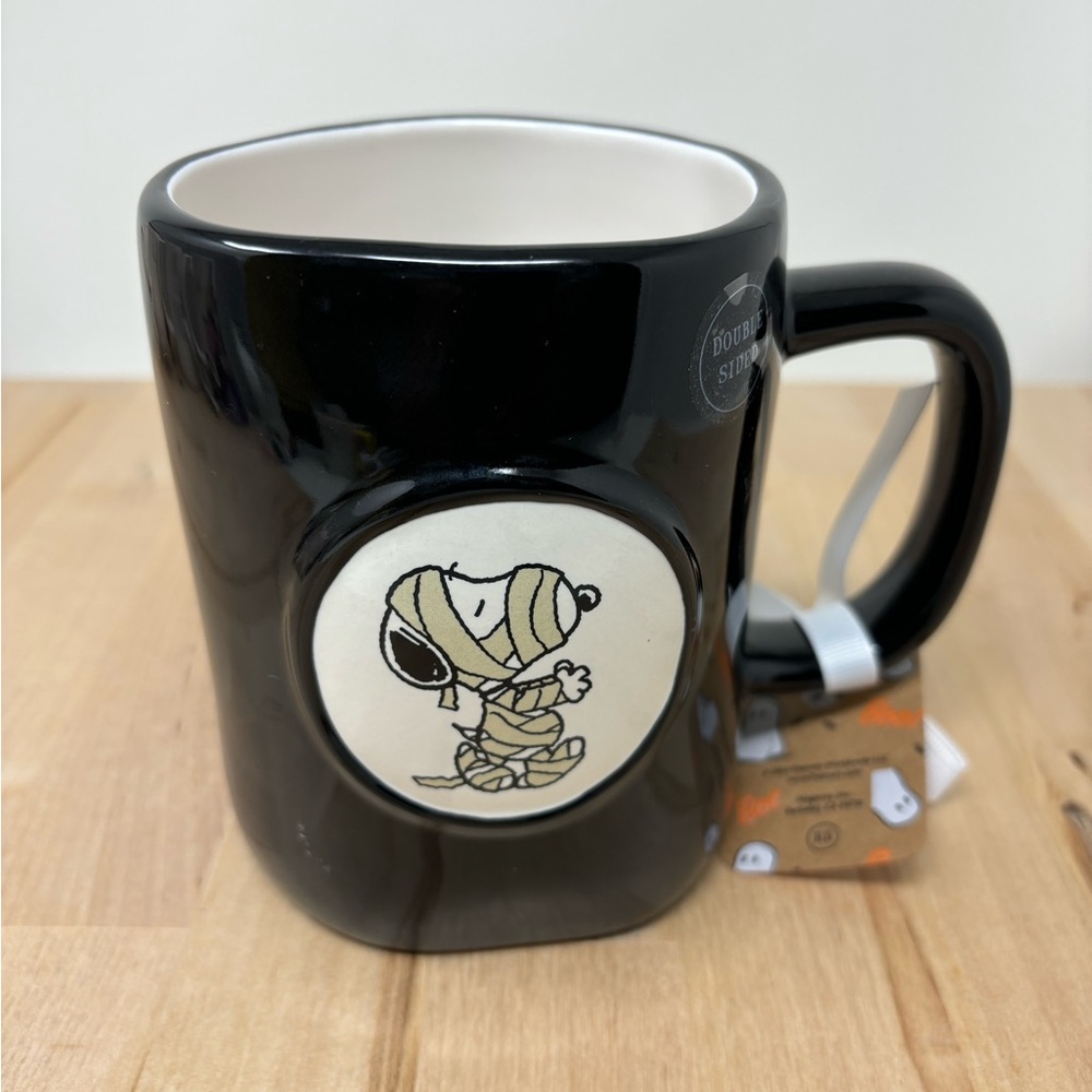 Rae Dunn ALL WOUND UP Snoopy Peanuts Mug Black Double Sided White Interior New